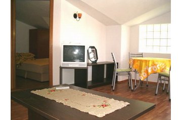 Macédoine Privát Struga, Extérieur